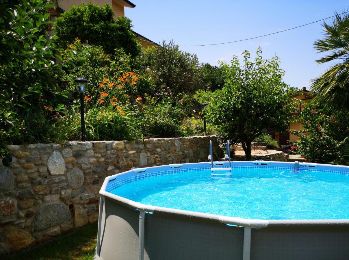 Parte Di Casa Con Giardino E Piscina Villa Pietrasanta Eksteriør bilde